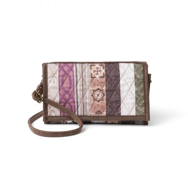 Donna Sharp quilted purse in 2023 | Quilted purses, Donna sharp quilts,  Purses
