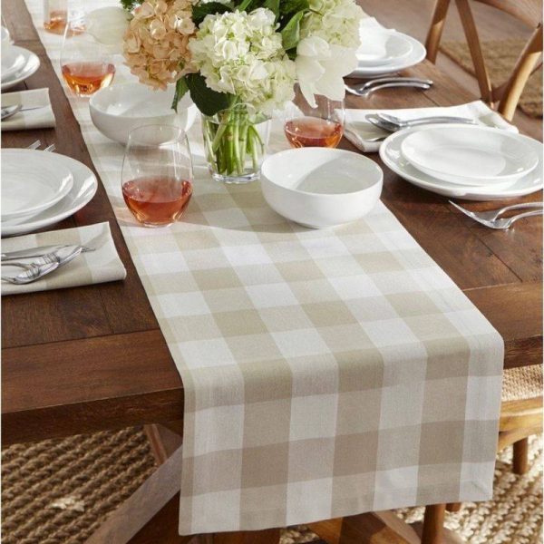 tan-white-buffalo-check-table-runner