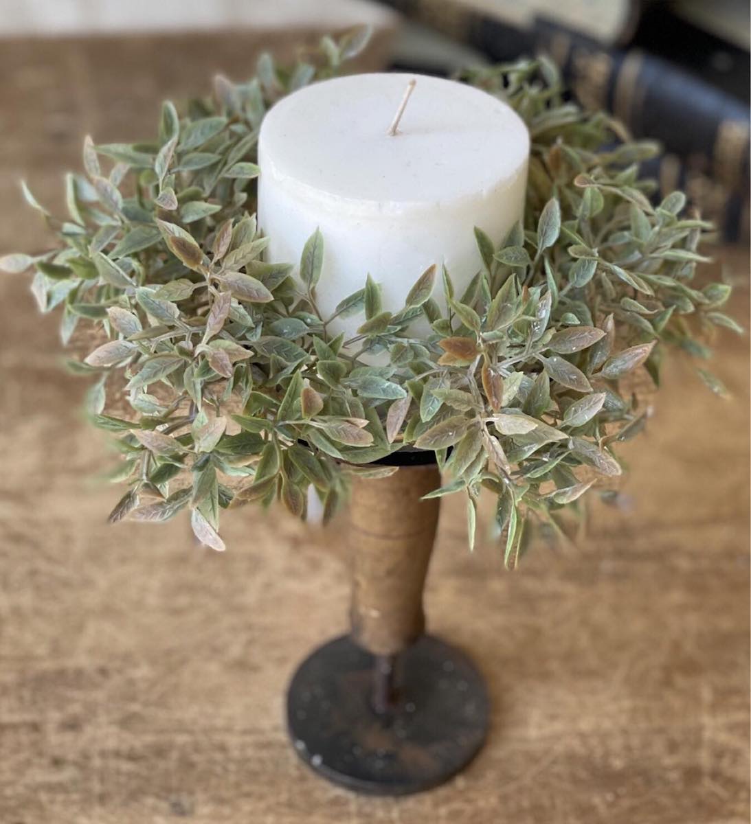 Shiloh Leaves Small Wreath and Candle Ring