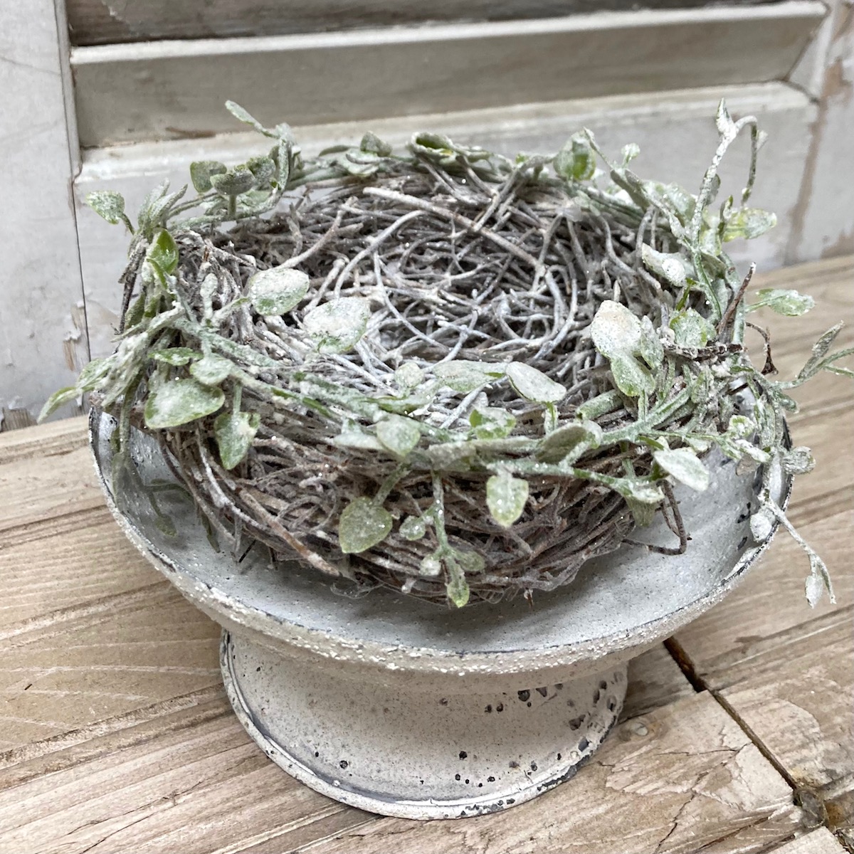 Frosted Twined Vine Nest