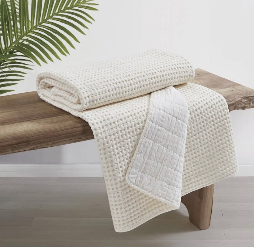 Waffle Weave Cream Quilted Bedding Set