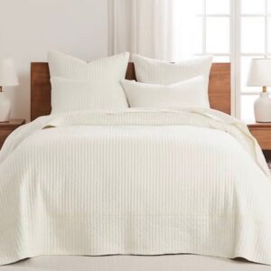 Cross Stitch Solid Cream Quilt Set includes a quilt and 2 shams
