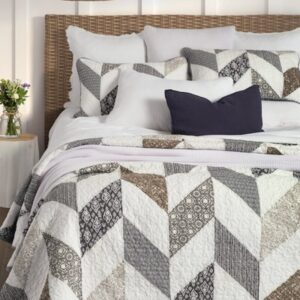 Boathouse Patchwork Quilt Collection