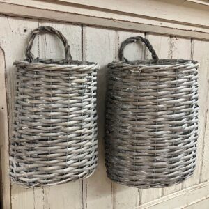 Set of 2 Whitewashed Willow Baskets in 2 sizes