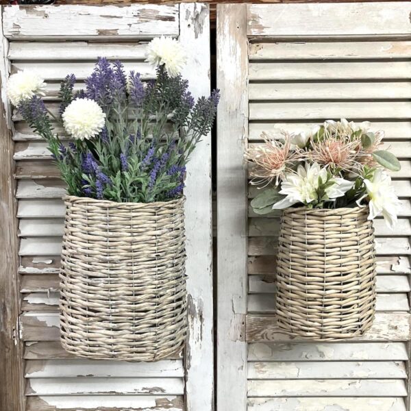 Set of 2 Whitewashed Willow Baskets in 2 sizes Set of 2 Whitewashed Willow Baskets in 2 sizes