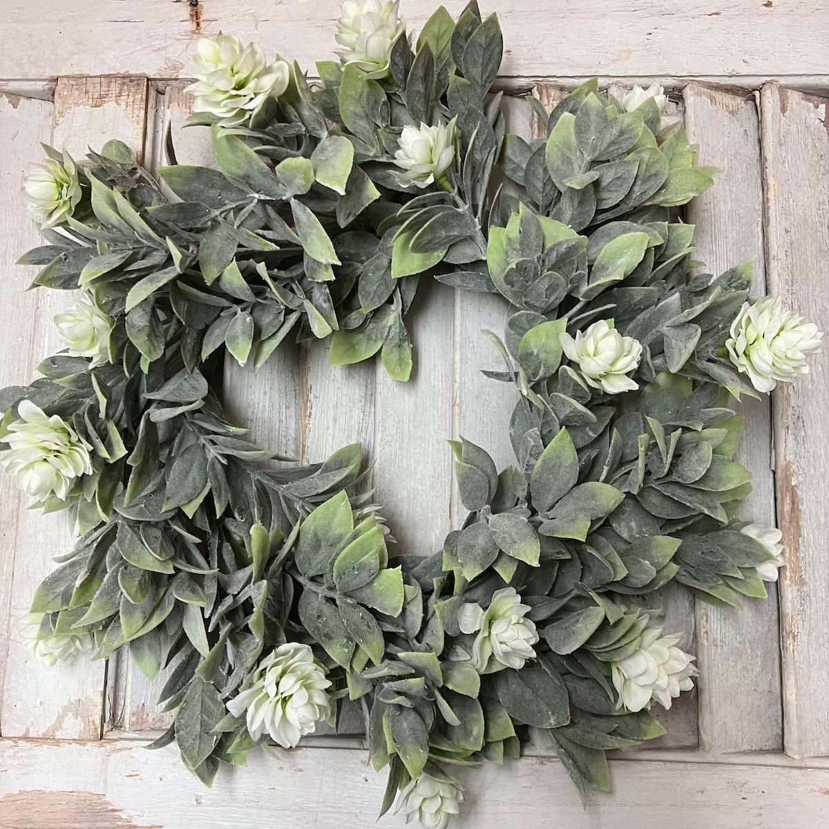 Aylesford White Blooms and Greenery Small Wreath and Candle Ring