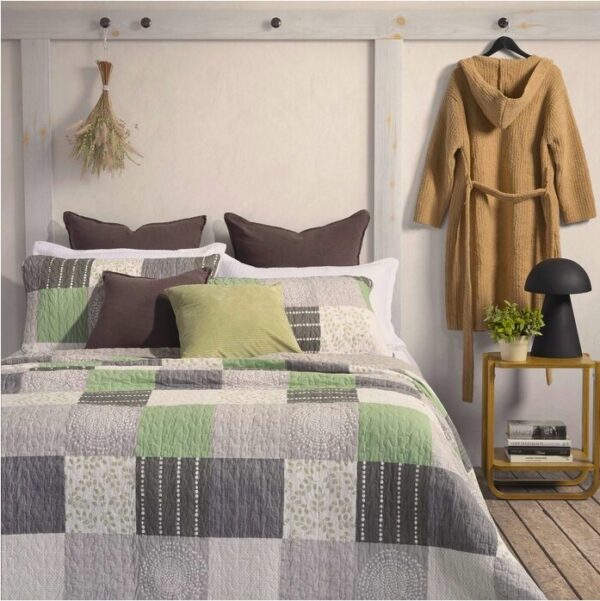 Barn Green and Gray Quilt Collection Barn Green and Gray Quilt Collection