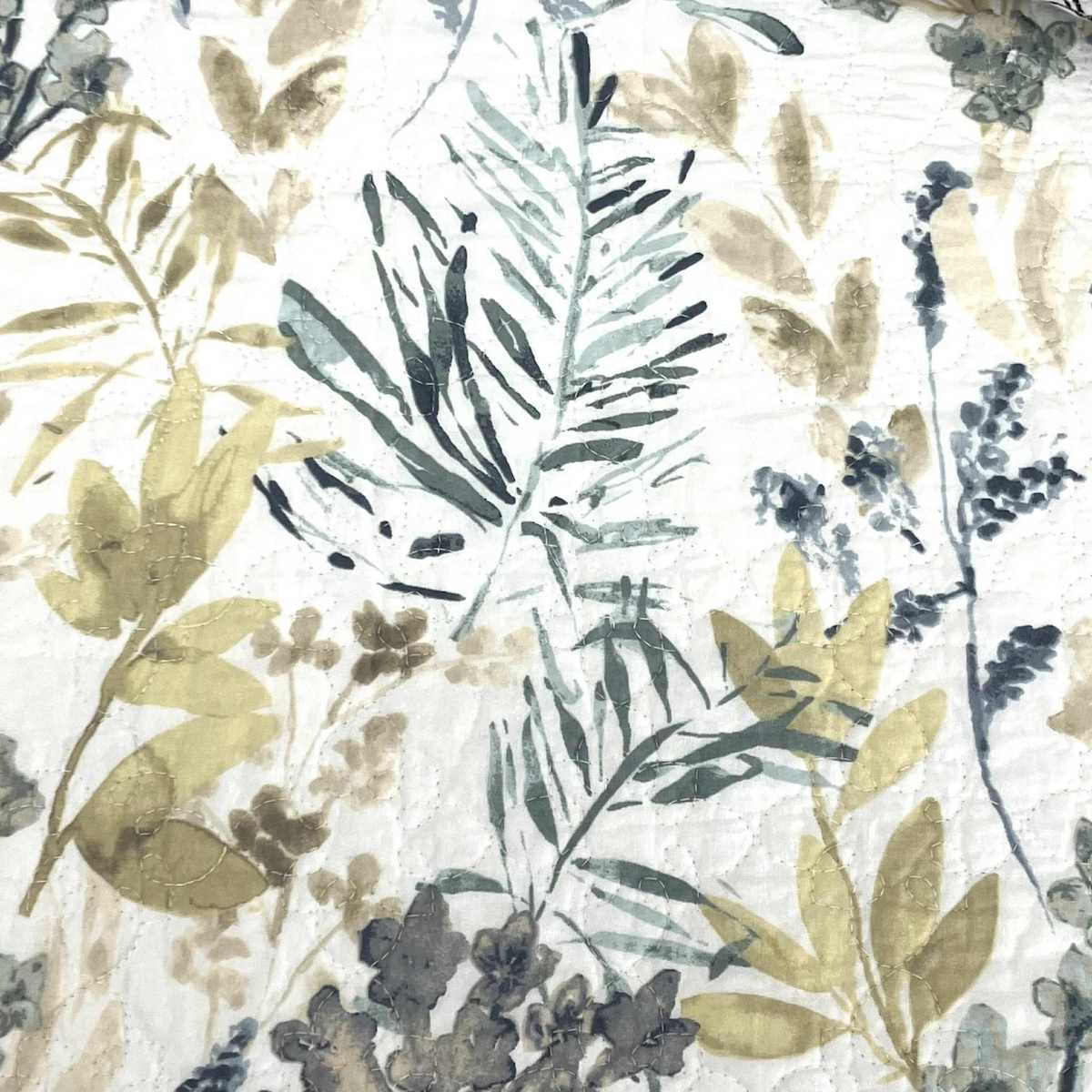 Freesia Quilt Close Up