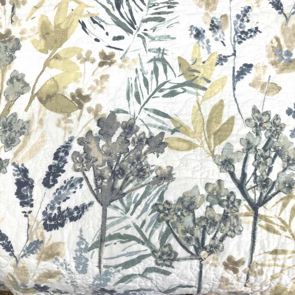 Freesia Quilt Close Up