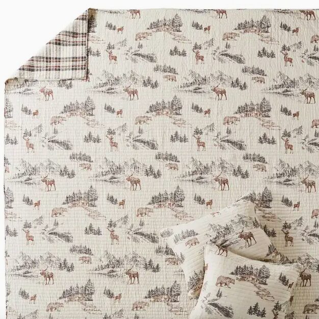 Lodge Toile Quilted Throw