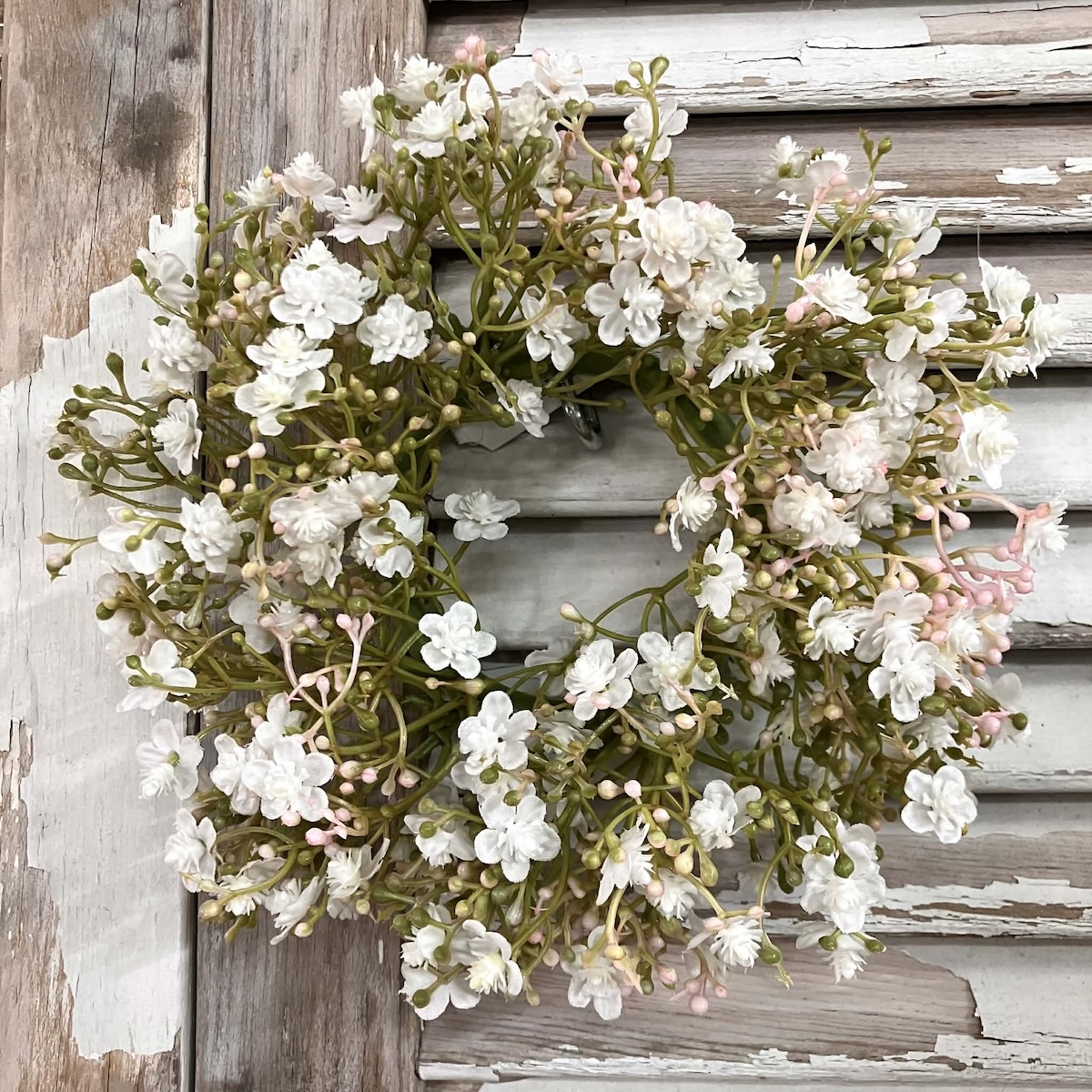 Stardust White Flowers and Greenery Small Candle Ring and Wreath
