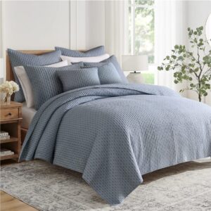 Cross Stitch Solid Chambray Blue Quilt Set includes a quilt and 2 shams