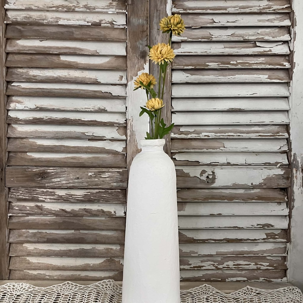 Miriam Yellow Mums 23" Stems